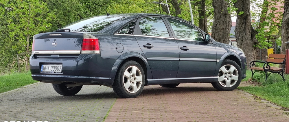 Opel Vectra cena 12900 przebieg: 250000, rok produkcji 2007 z Sianów małe 704